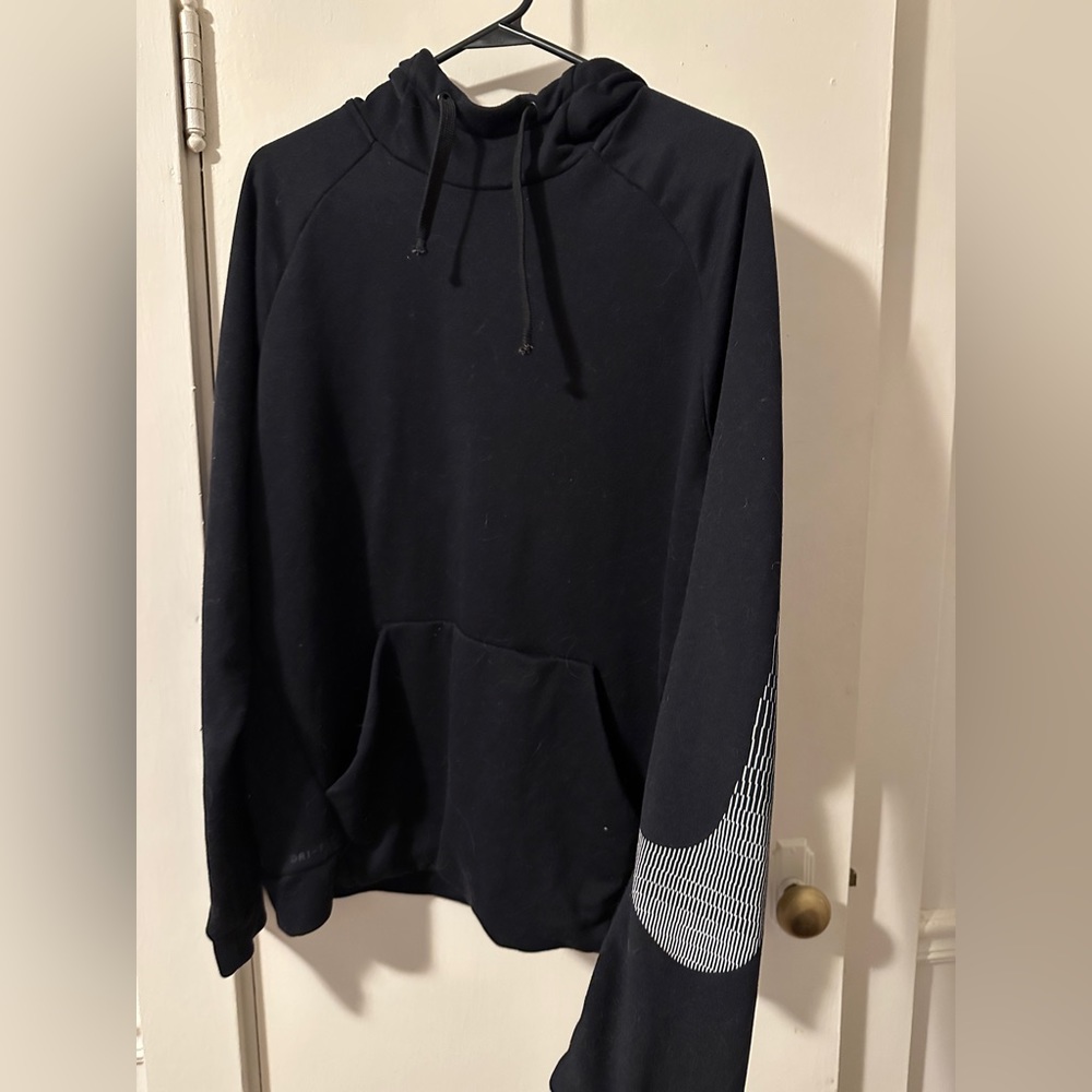 Nike Men’s sweatshirt with logo on sleeve size medium